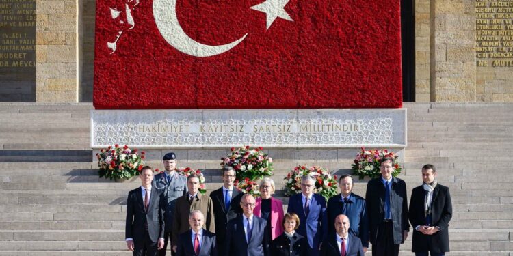 Almanya Başbakanı Merz’den Ankara’da Anıtkabir Ziyareti