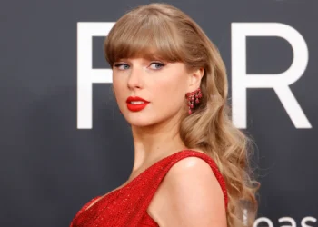Taylor Swift Hayranlarını Coşturdu: Yeni Albüm ve Stadyum Turu Sinyali