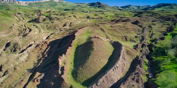Cudi Dağı Nuh’un Gemisi: Şırnak’ın Kutsal Zirvesindeki Sır