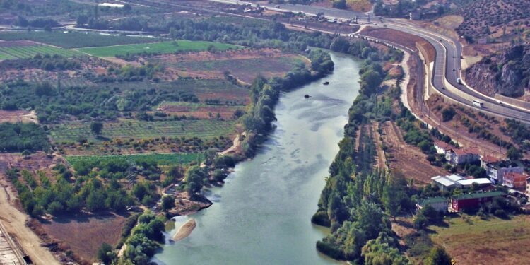 Sakarya Nehri Efsanesi: Hayat Veren Suyun Kadim Sırrı