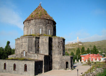 Kars On İki Havari Kilisesi: Kars Kalesi’nin Mistik Sırrı