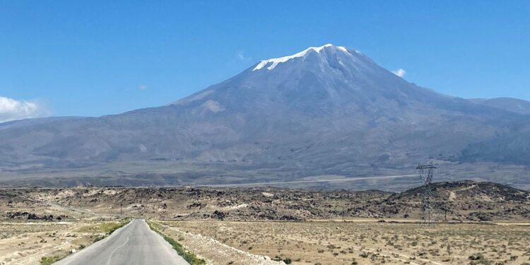 Tuzluca Fayı Ve Ağrı Dağı Çevresi İzleniyor