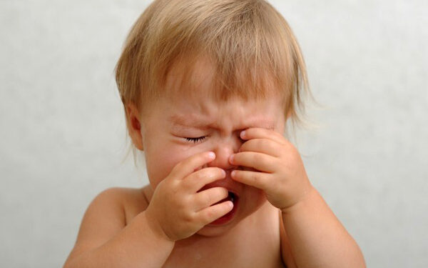 0-2 Yaş Bebeklerde Düşme Sonrası Ne Yapılmalı? 4 Kritik Adım ve 24 Saat Kuralı