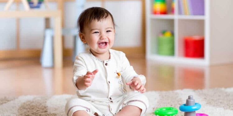 Bebeğim Oturmuyor Ne Zaman Oturur? Oturma Kilometre Taşı