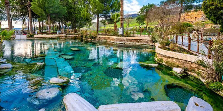 Pamukkale Güzellik Havuzları: Denizli’nin Beyaz Cenneti