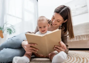 0-2 Yaş Bebekler İçin Masal Önerileri: Dil Gelişimini Destekleyen Hikayeler