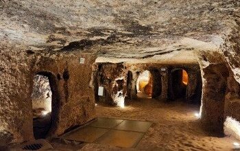 Kapadokya Yeraltı Şehirleri: Nevşehir’in Gizemli Sığınakları