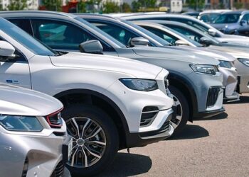 İthal Otomobillere %25-%30 Ek Vergi Uygulaması Yarın Başlıyor: Fiyatlar Yükselişte 🚨