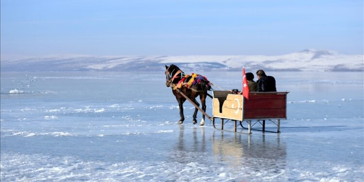 Çıldır Gölü Kış Efsaneleri: Ardahan’ın Donmuş Güzelliği