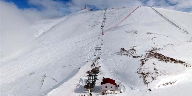Erzurum’da Dijital Dönüşüm: Kış Turizmi Teknolojiyle Buluşuyor: Akıllı Kayak Pistleri