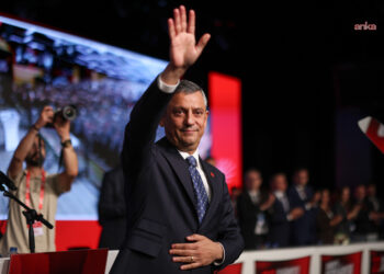 1333 Oyla Gelen Şeffaflık Taahhüdü: Özgür Özel’den Kurumsal Finansal Denetim Sözü 💸